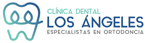 Identidad Corporativa para Clínica Dental Los Ángeles | Ecuador